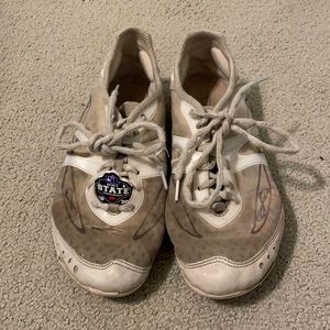 Nfinity cheer shoes